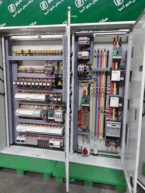 تابلو برق بارانی دیواری