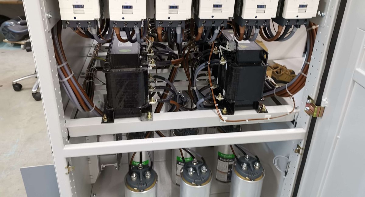 تست خازن با لامپ