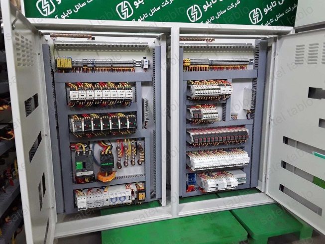 تابلو برق شناور سه فاز